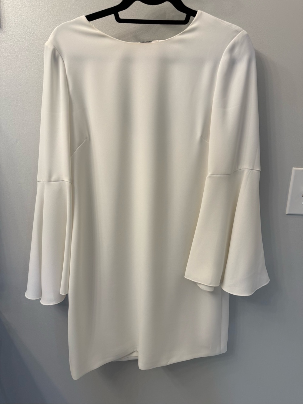 Elizabeth and James - Bell-Sleeve Shift Dress - Women's